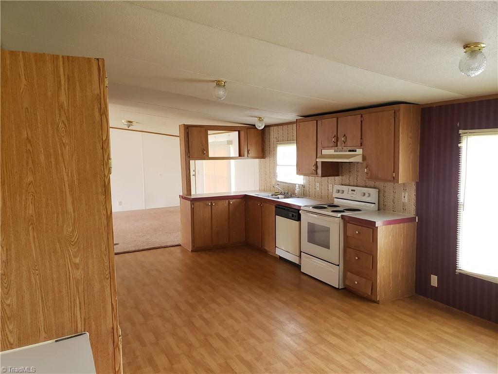 163 Butler Lake Road Reidsville, NC 27320 - Photo 7 of 13 Gallery Image 7