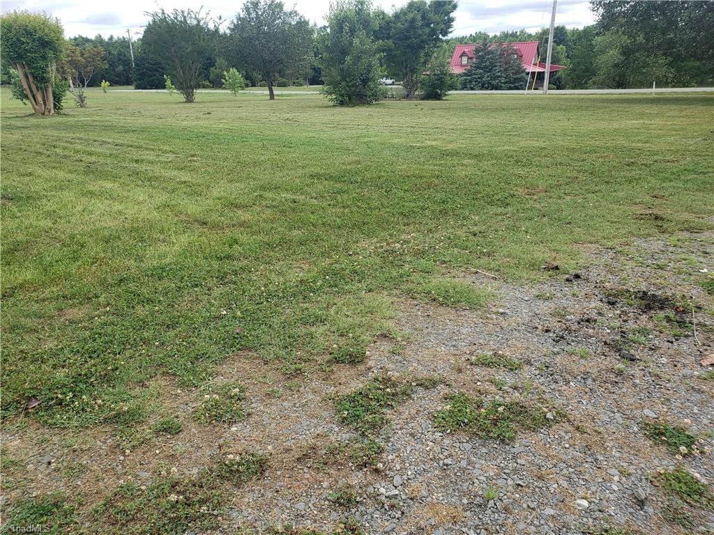 163 Butler Lake Road Reidsville, NC 27320 - Photo 8 of 13 Gallery Image 8