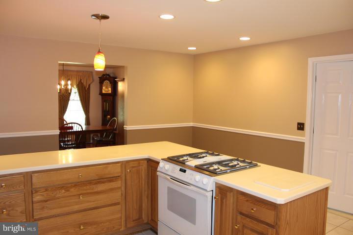 15467 Falling Waters Road Williamsport, MD 21795 - Photo 12 of 30 Kitchen