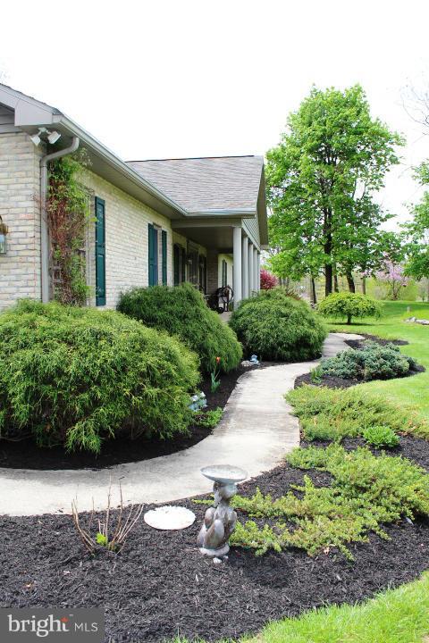15467 Falling Waters Road Williamsport, MD 21795 - Photo 27 of 30 Landscaping