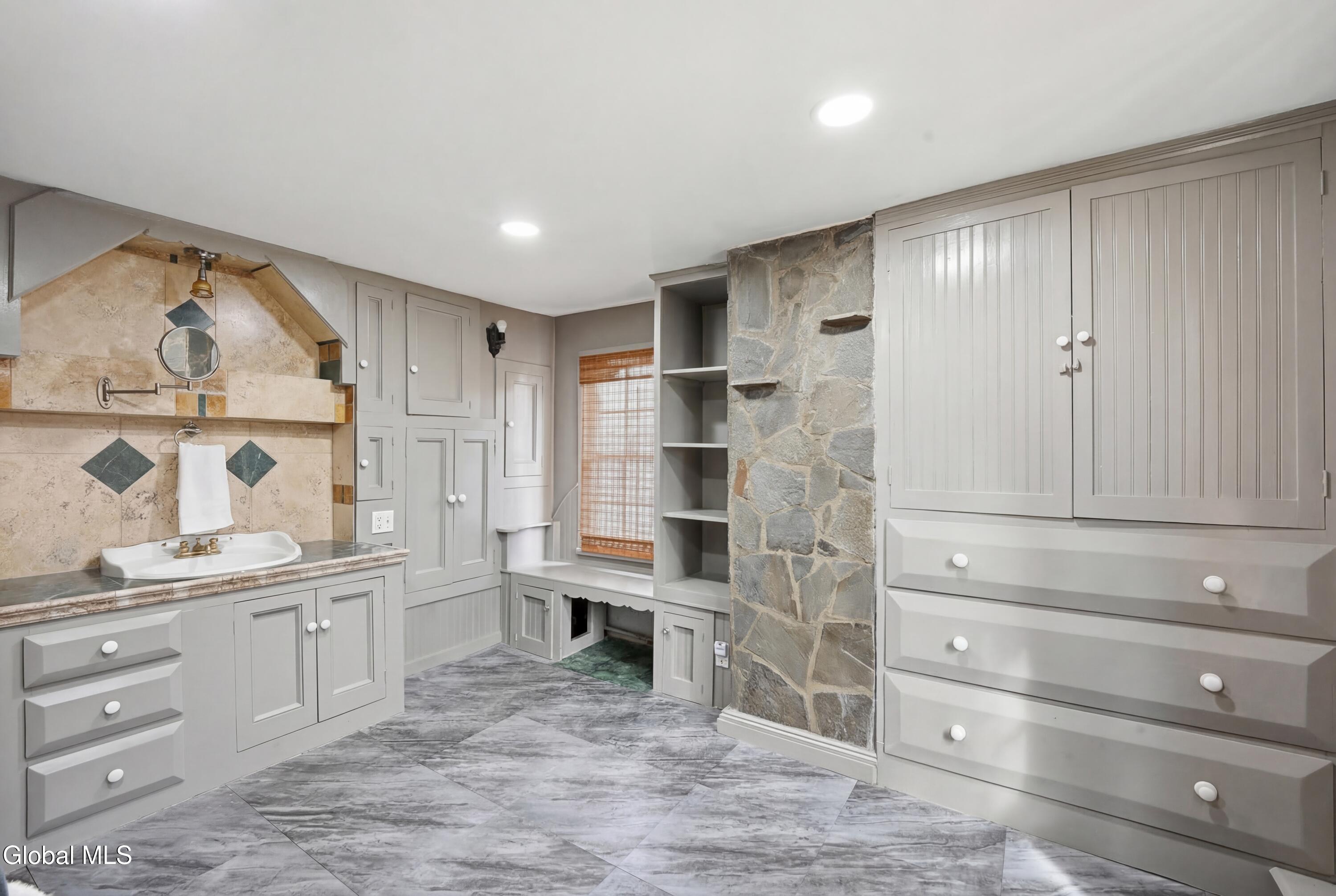 46 Highway 23 Claverack, NY 12513 - Photo 19 of 53 14