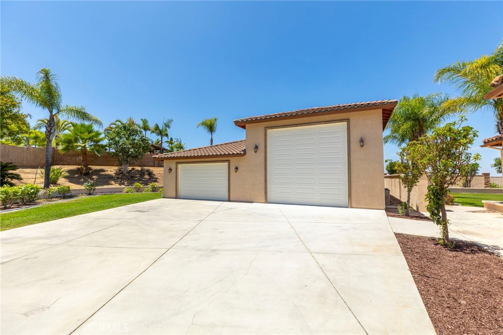 7907 Horizon View Drive Riverside, CA 92506 - Photo 50 of 58 RV garage and additional 4-6 car garage(22x52)