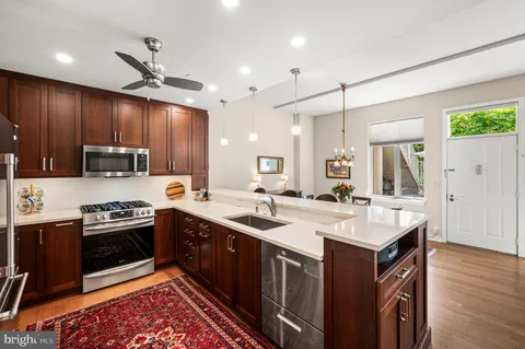 $650,000 | 1900 Hamilton Street, Unit C7, Philadelphia, PA 19130