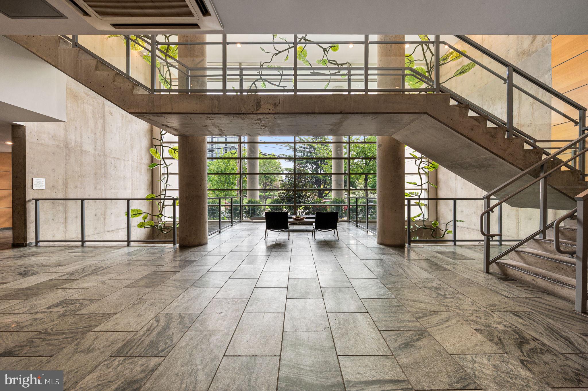 1900 Hamilton Street, Unit C7 Philadelphia, PA 19130 - Photo 27 of 33 Lobby
