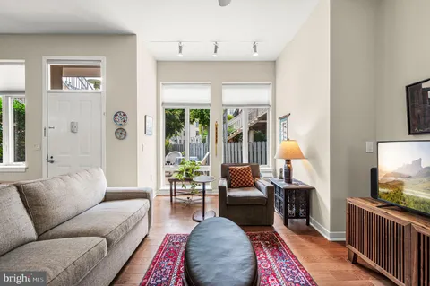 $650,000 | 1900 Hamilton Street, Unit C7, Philadelphia, PA 19130