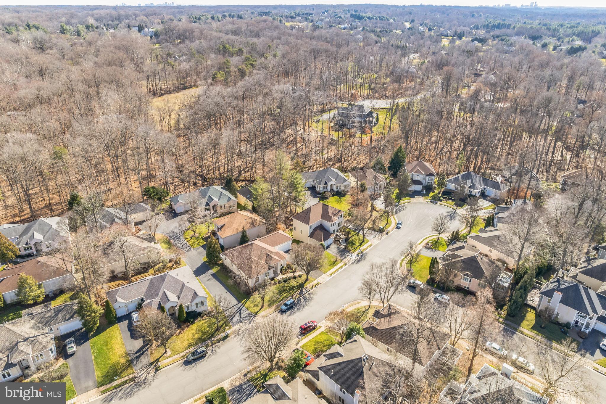 20892 Waterbeach Place Sterling, VA 20165 - Photo 35 of 40