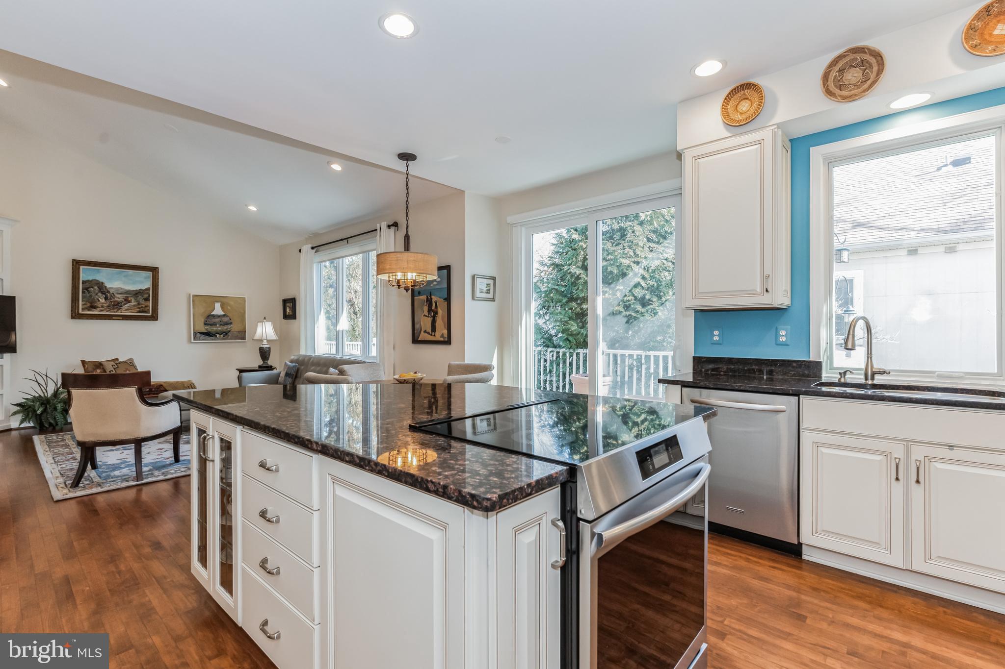 20892 Waterbeach Place Sterling, VA 20165 - Photo 9 of 40