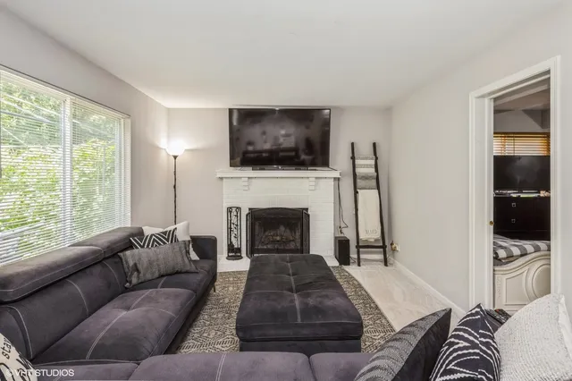 $350,000 | 25644 Brooks Farm Road, Round Lake, IL 60073