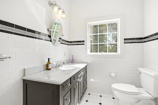 $9,500 | 60 Hillside Lane, New Rochelle, NY 10804
