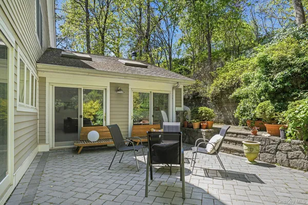 $9,500 | 60 Hillside Lane, New Rochelle, NY 10804
