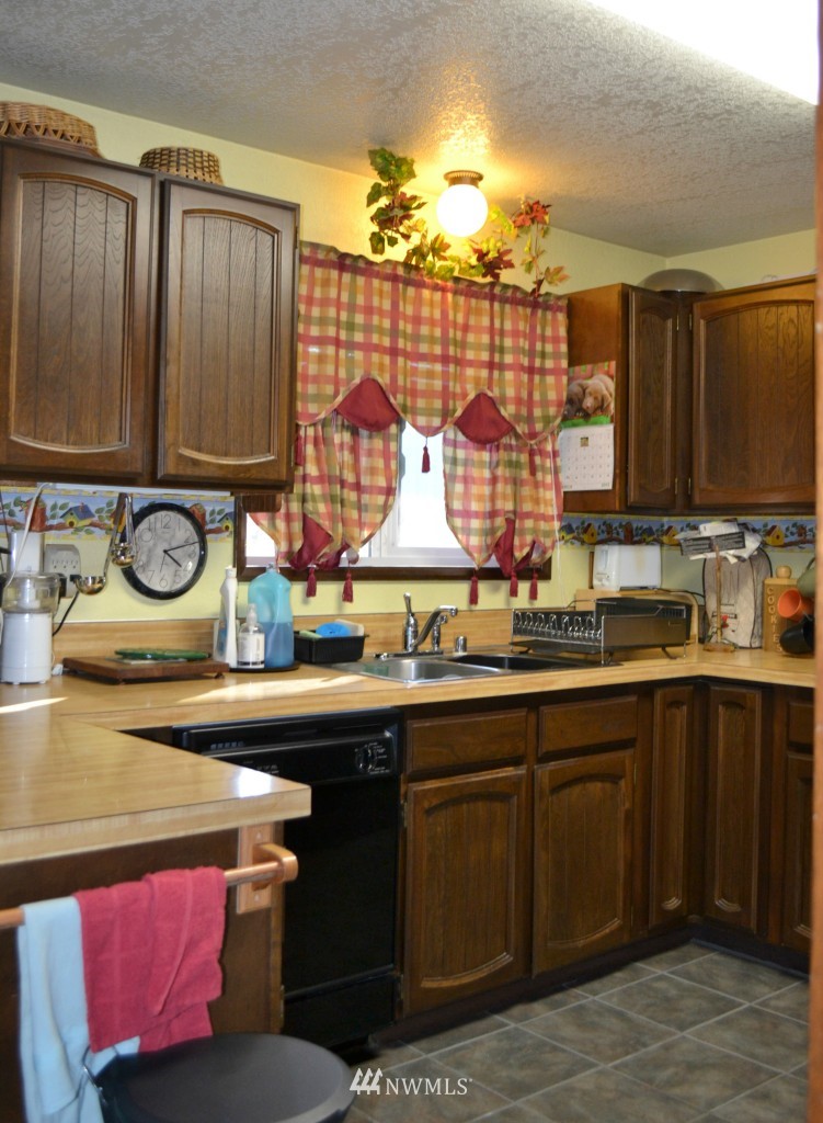 570 Mayberry Street Forks, WA 98331 - Photo 4 of 9 Gallery Image 4