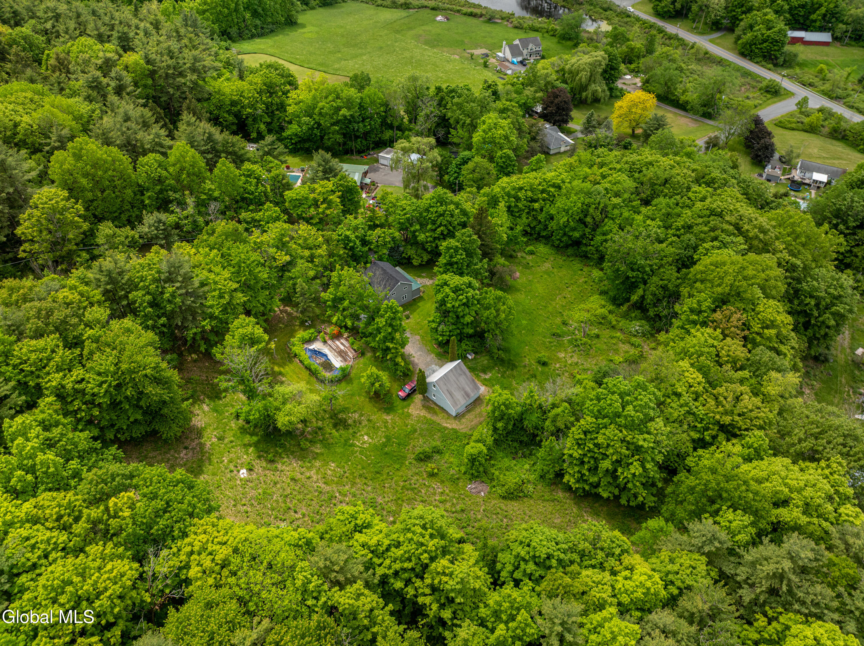 13 Camel Hill Road Brunswick, NY 12180 - Photo 7 of 33 13 Camel Hill -05