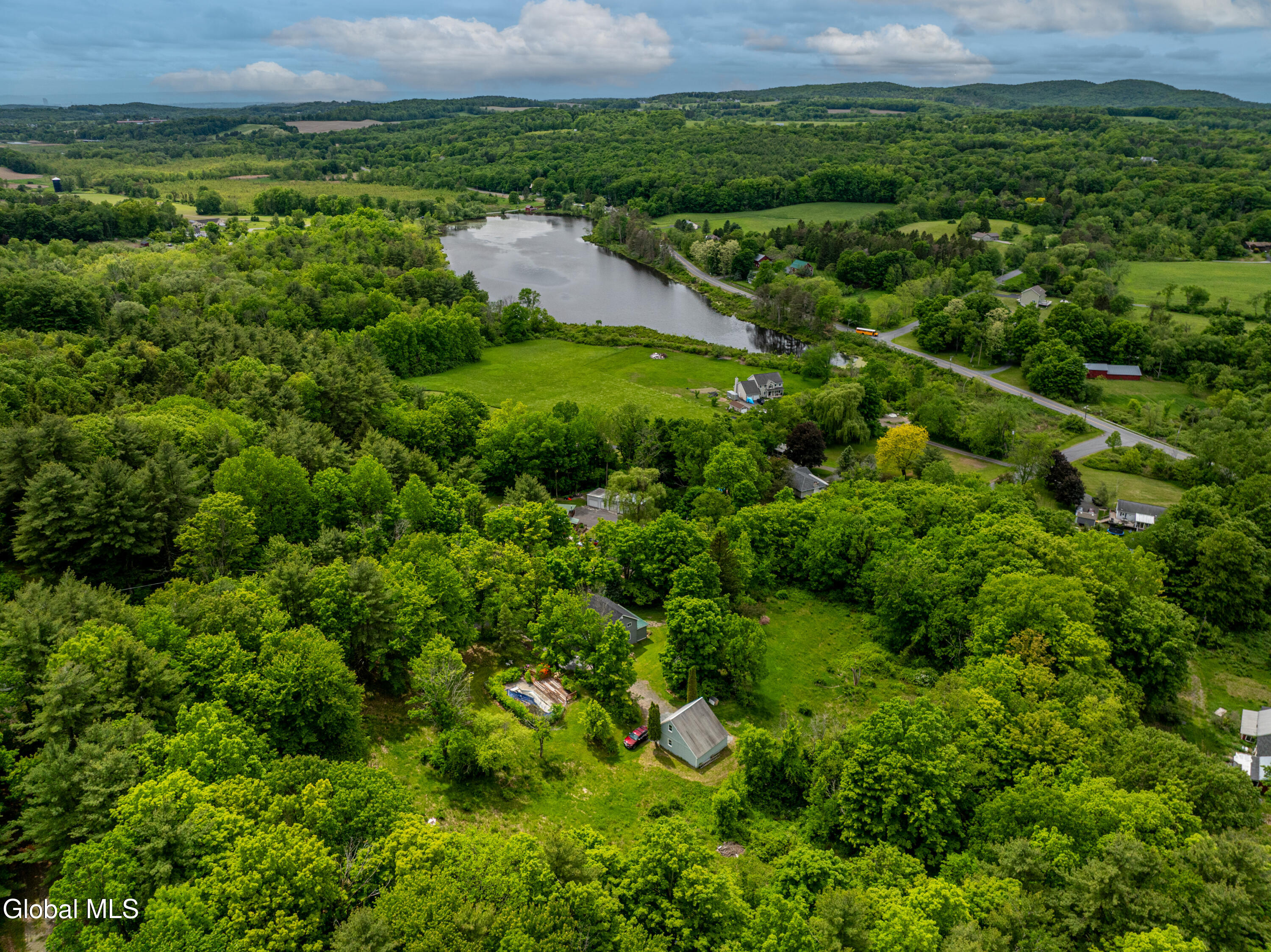 13 Camel Hill Road Brunswick, NY 12180 - Photo 8 of 33 13 Camel Hill -06