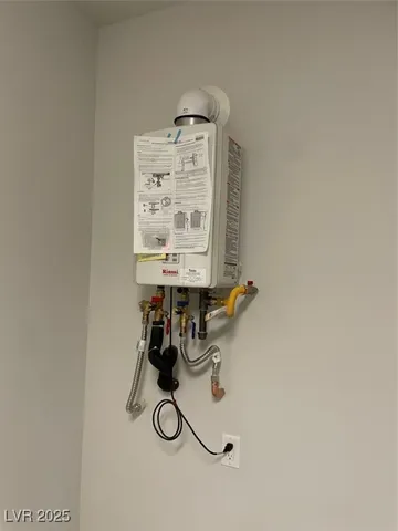 $3,795 | 145 Medianoche Street, Las Vegas, NV 89138