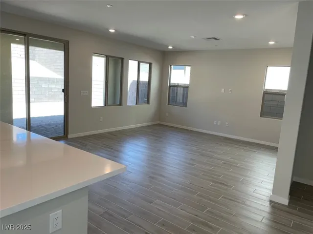 $3,795 | 145 Medianoche Street, Las Vegas, NV 89138
