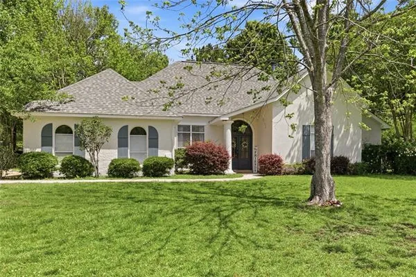 $2,650 | 519 Garden Lane, Madisonville, LA 70447