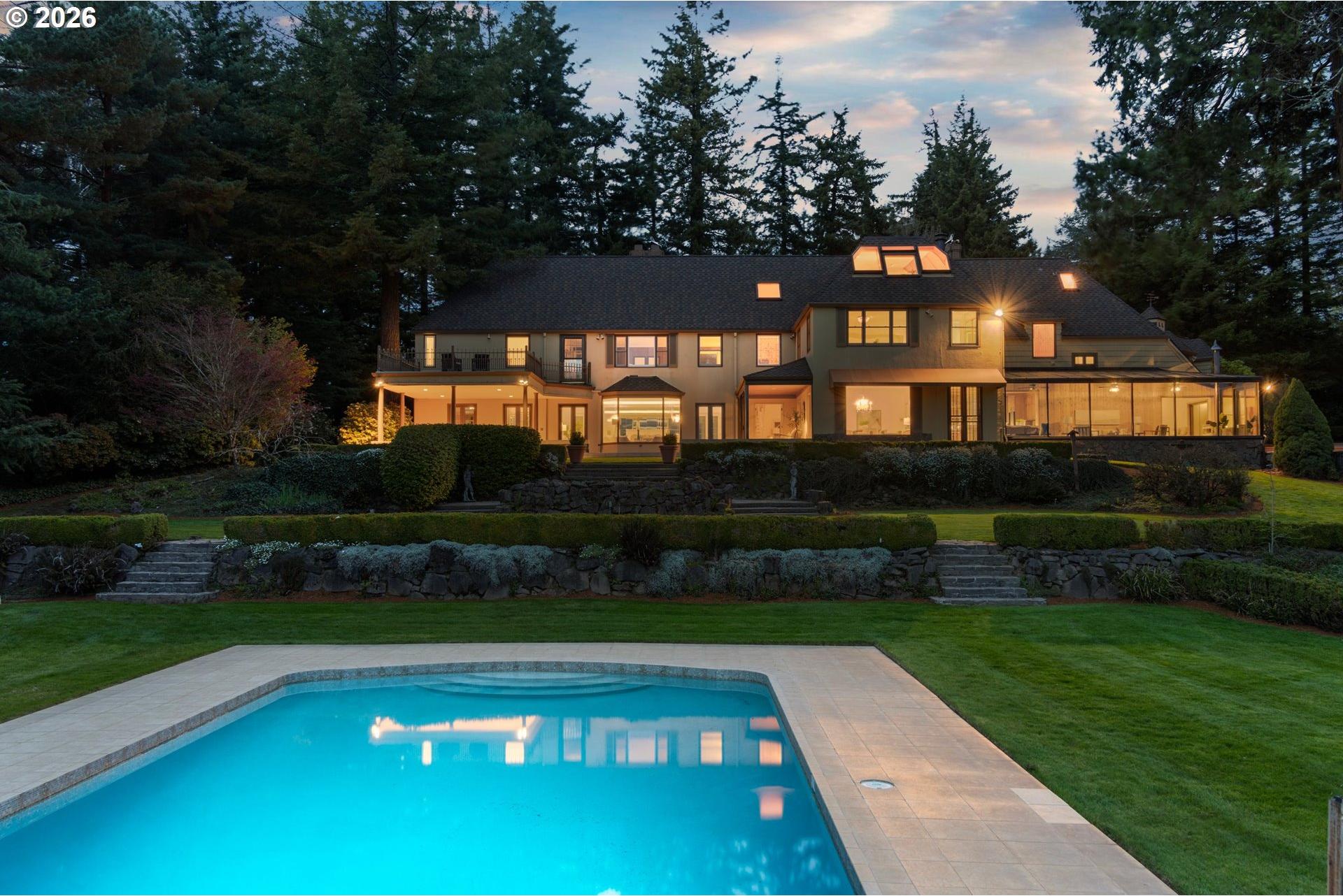 2732 Southwest Scholls Ferry Road Portland, OR 97221 - Photo 37 of 46 Gallery Image 37