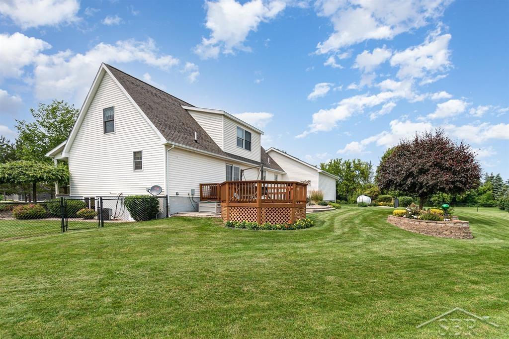 6835 Hupfer Road Freeland, MI 48623 - Photo 40 of 43 50116620-39.JPG