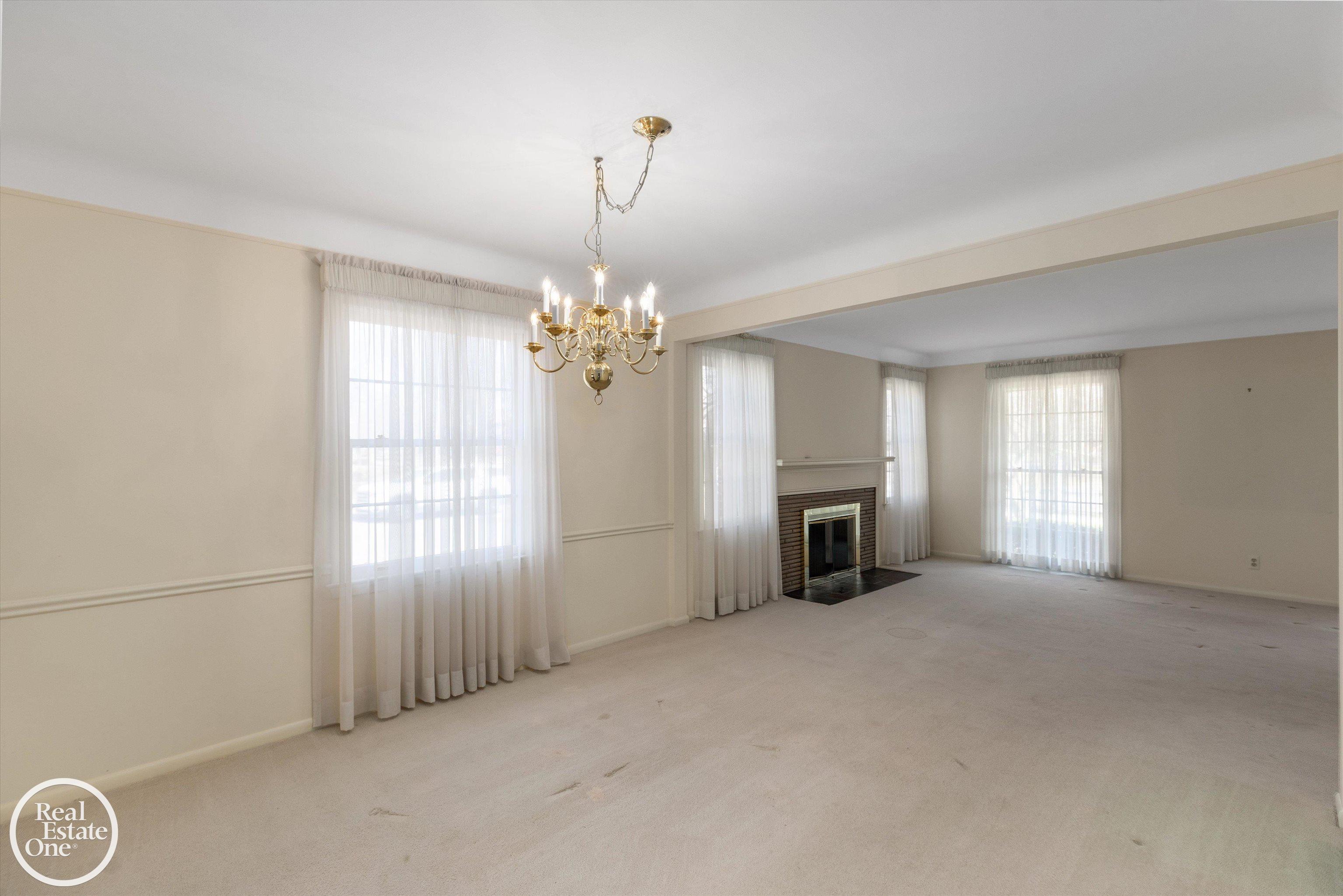 785 Barrington Road Grosse Pointe Park, MI 48215 - Photo 9 of 40