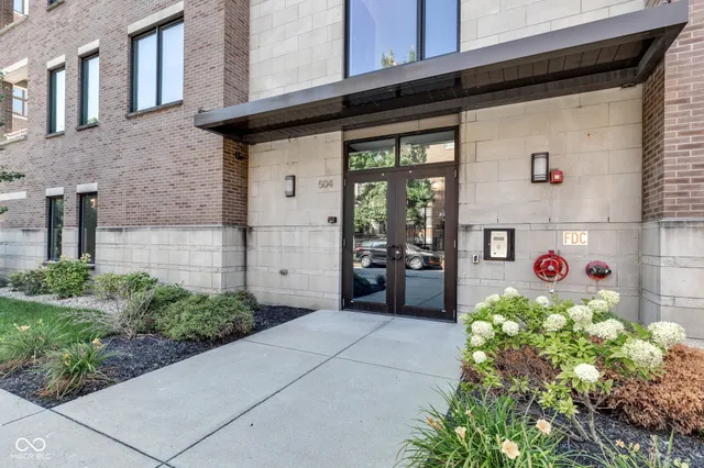 $499,999 | 504 North Park Avenue, Unit 6, Indianapolis, IN 46202