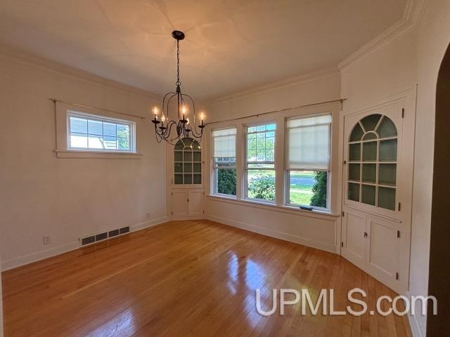 804 South 13th Street Escanaba, MI 49829 - Photo 13 of 61