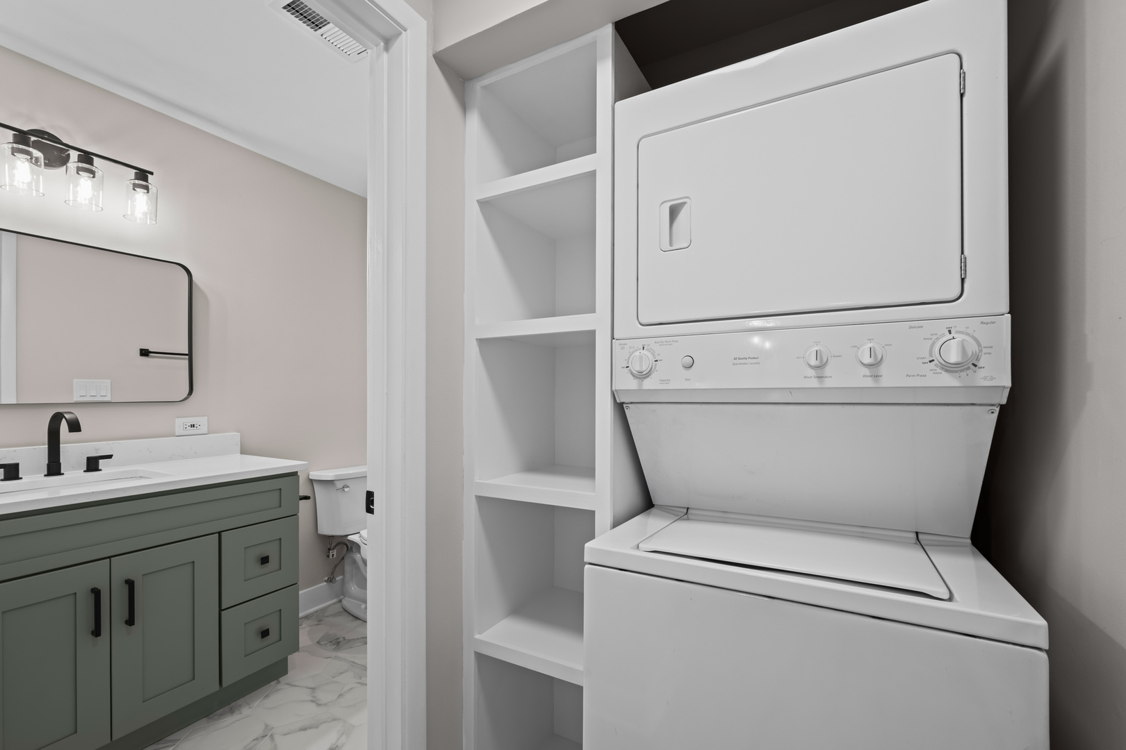 705 West Central Road, Unit A8 Mount Prospect, IL 60056 - Photo 14 of 16