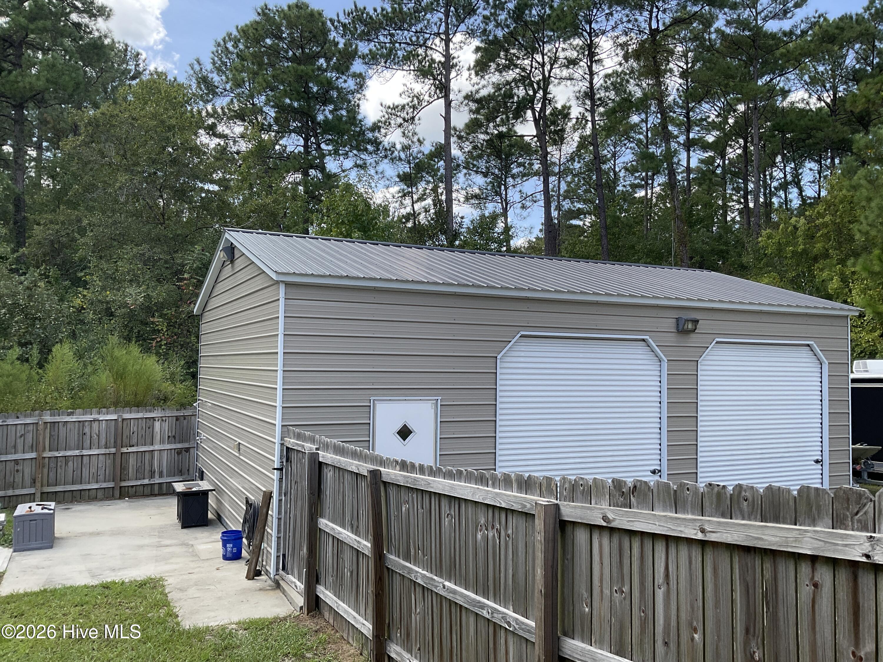 756 Ridgecrest Lane Rocky Point, NC 28457 - Photo 3 of 4 image