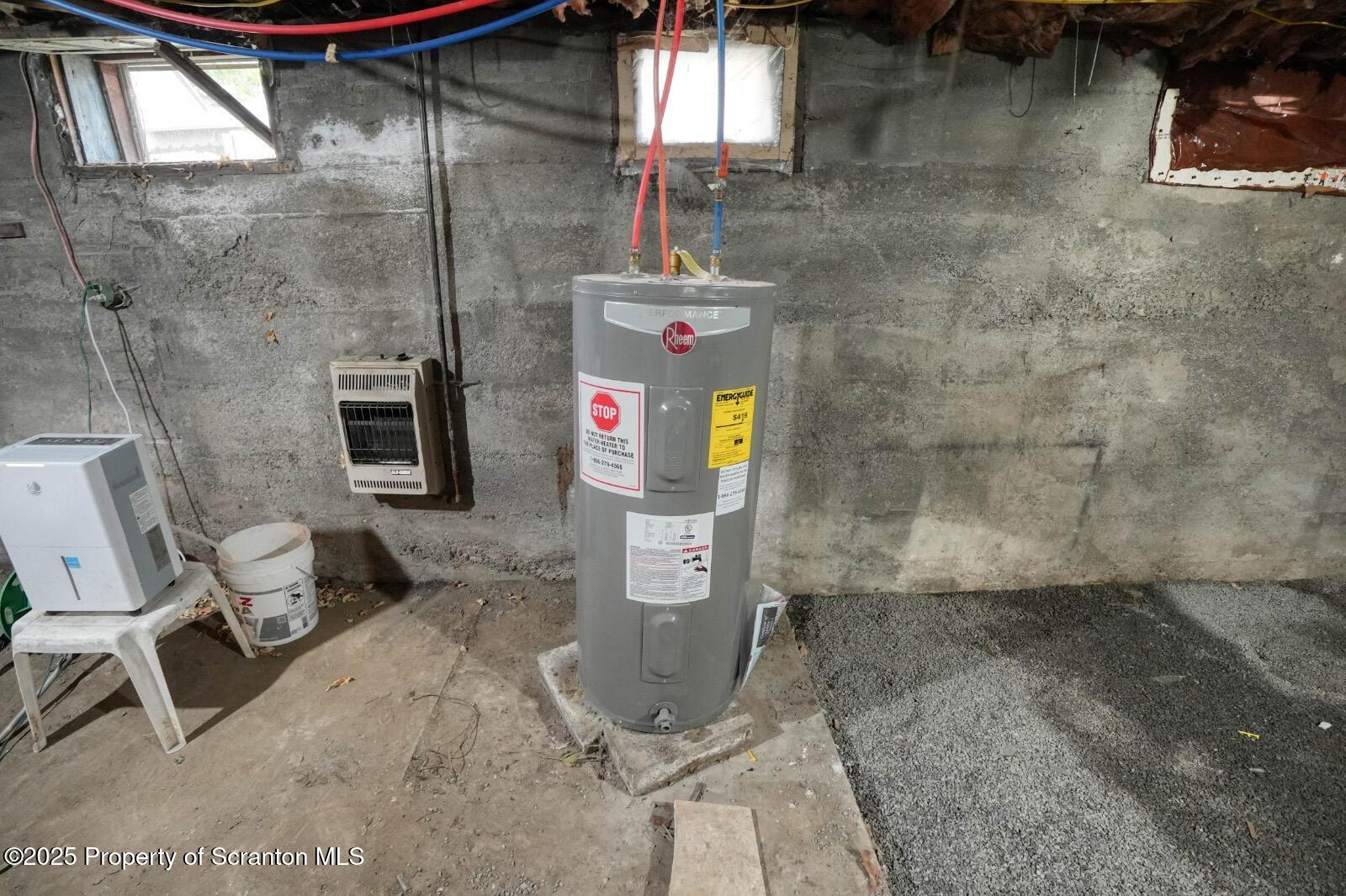 1012 Clearview Street Scranton, PA 18508 - Photo 21 of 25 1012 Clearview 23