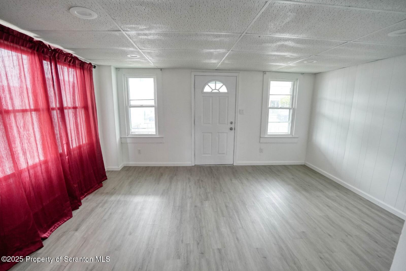 1012 Clearview Street Scranton, PA 18508 - Photo 3 of 25 1012 Clearview 3