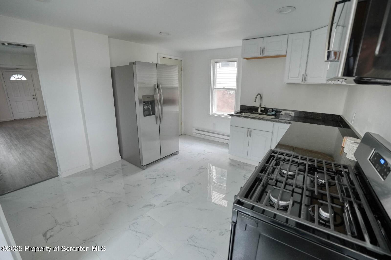 1012 Clearview Street Scranton, PA 18508 - Photo 6 of 25 1012 Clearview 6