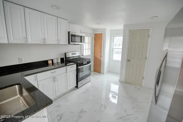 $1,650 | 1012 Clearview Street, Scranton, PA 18508