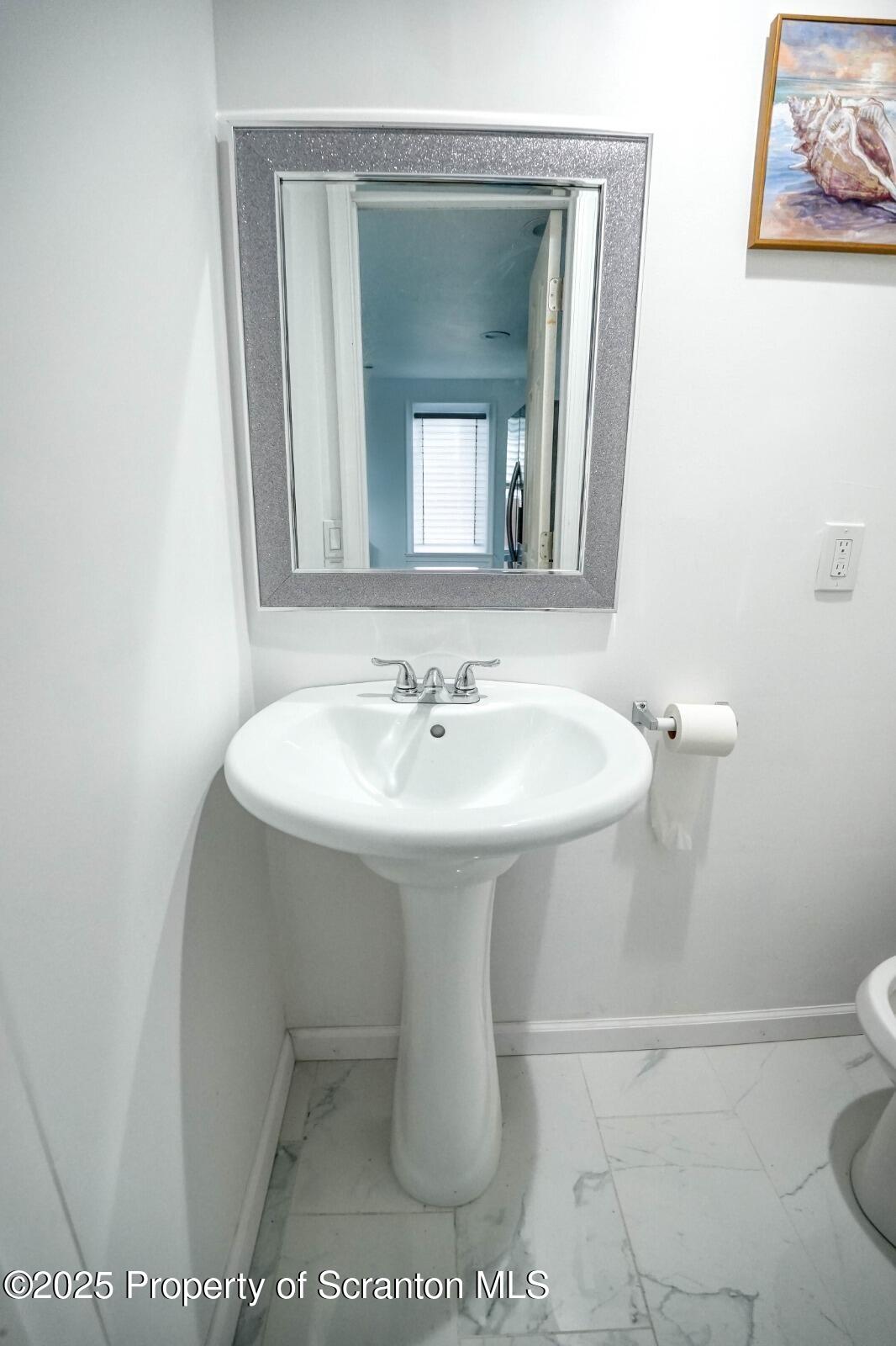 1012 Clearview Street Scranton, PA 18508 - Photo 10 of 25 1012 Clearview 10