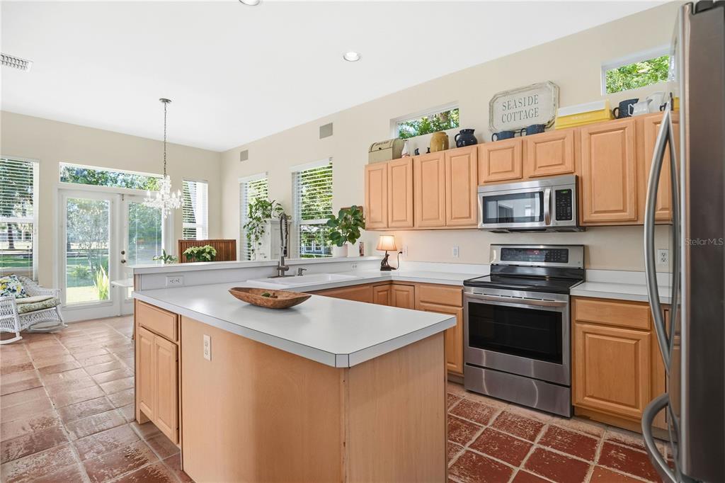 416 Magnolia Street Windermere, FL 34786 - Photo 13 of 50