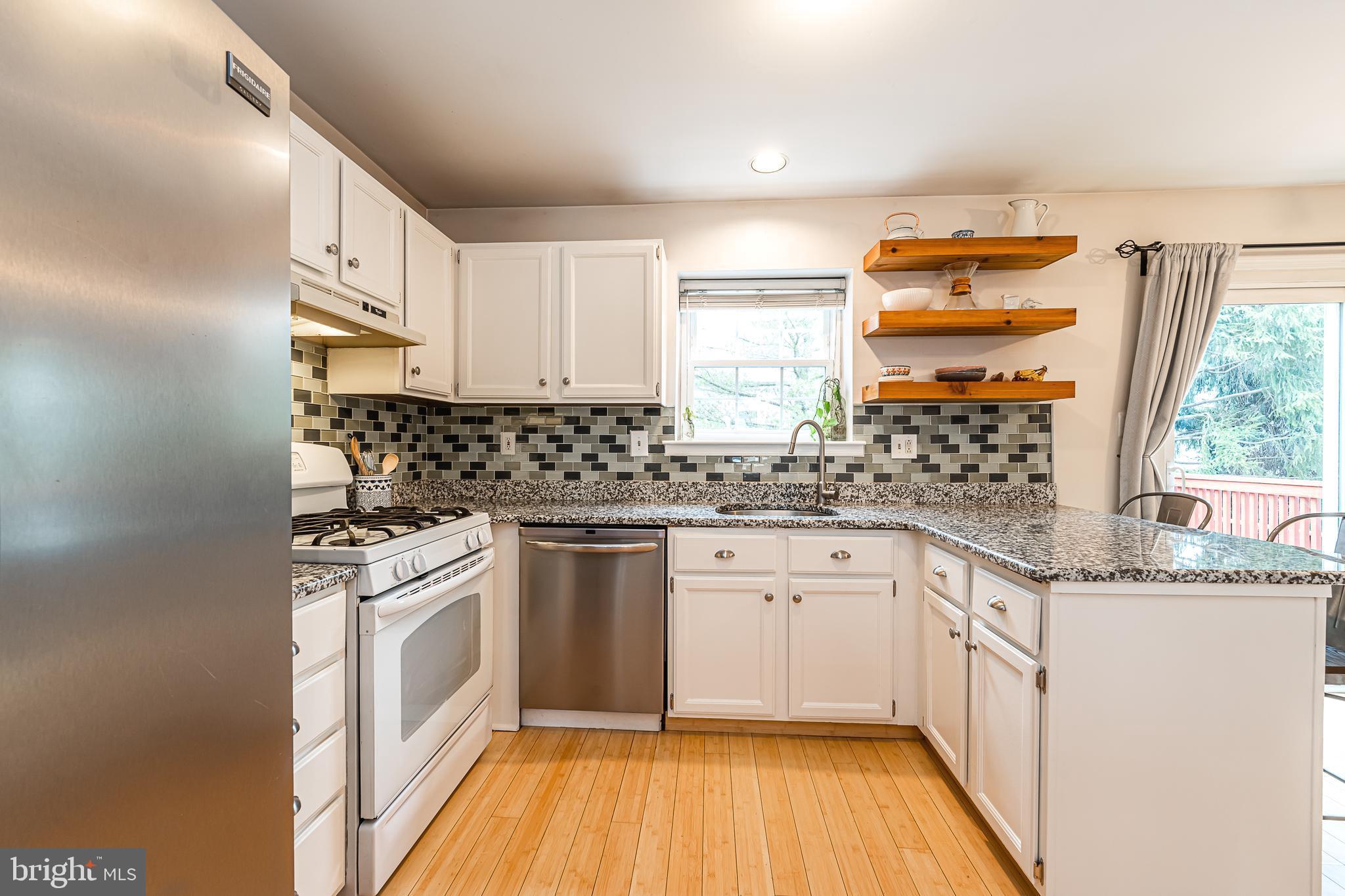 912 Craftsman Road Norristown, PA 19403 - Photo 6 of 29 Gallery Image 6
