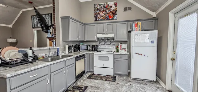 $230,000 | 432 Bruins Trace, Memphis, TN 38018