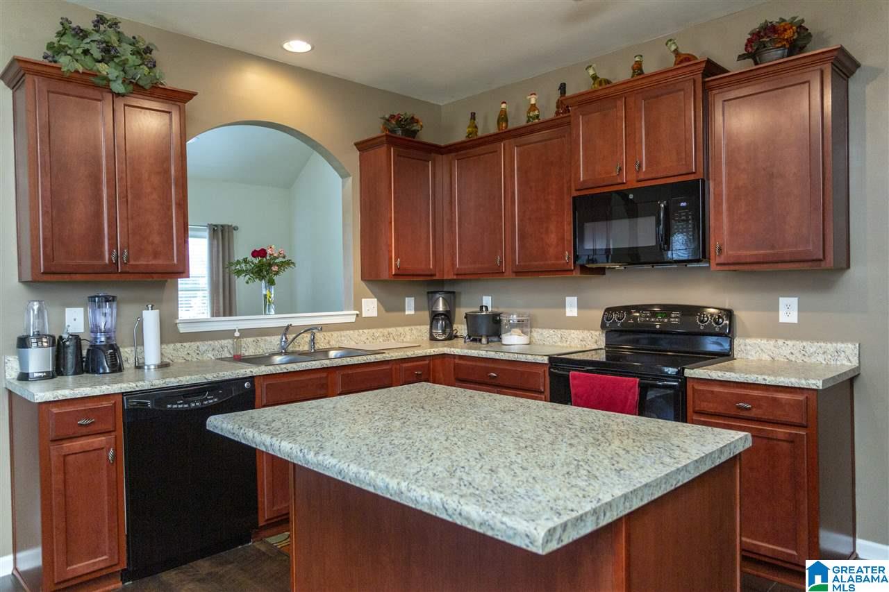 167 Rosegate Drive Calera, AL 35040 - Photo 7 of 46