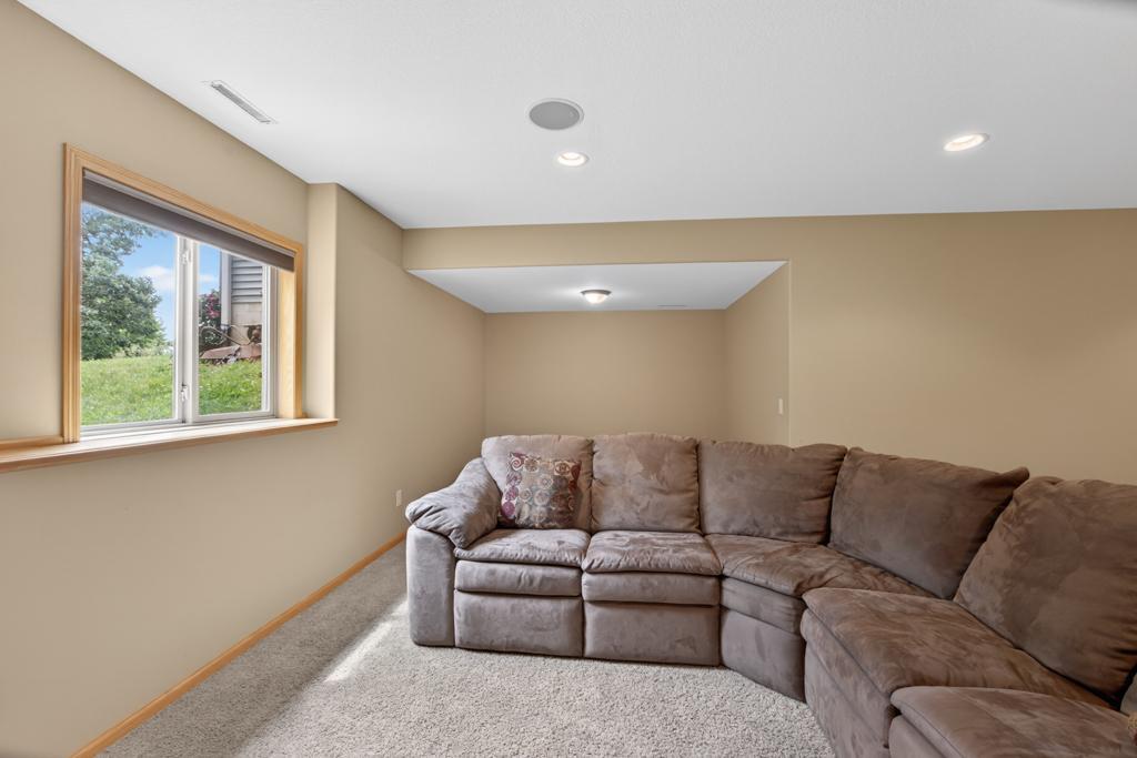 2823 Dunlap Lane Southeast Rochester, MN 55904 - Photo 25 of 48