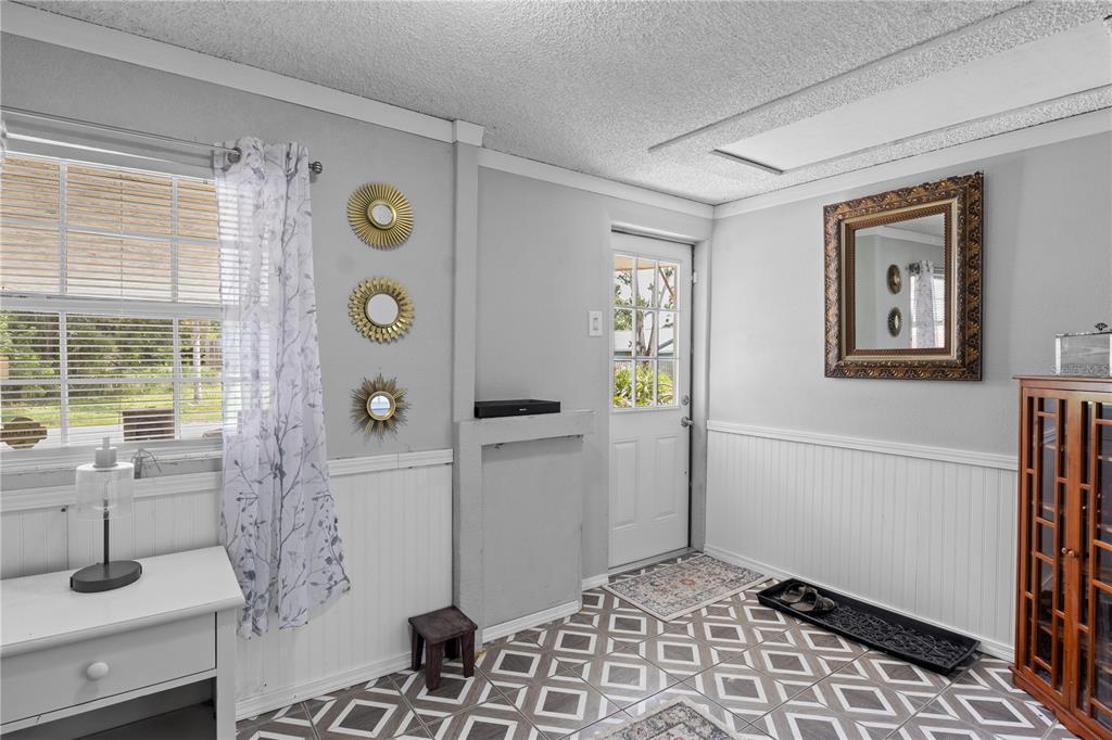 1110 27th Avenue West Bradenton, FL 34205 - Photo 13 of 28 a bathroom with a sink toilet and shower