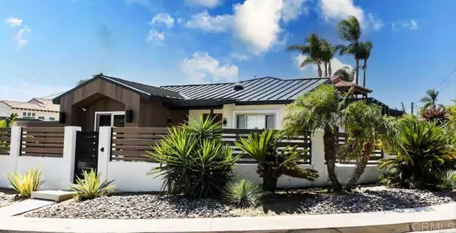 $1,795,000 | 3761 Oleander Drive, San Diego, CA 92106