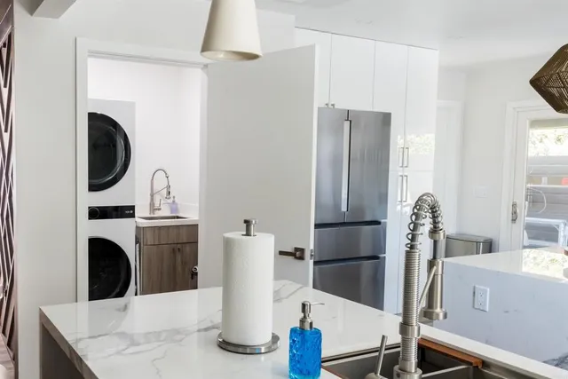 $1,795,000 | 3761 Oleander Drive, San Diego, CA 92106