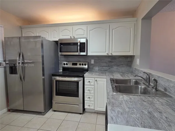 $2,200 | 10835 Southwest 112th Avenue, Unit 105, Miami, FL 33176