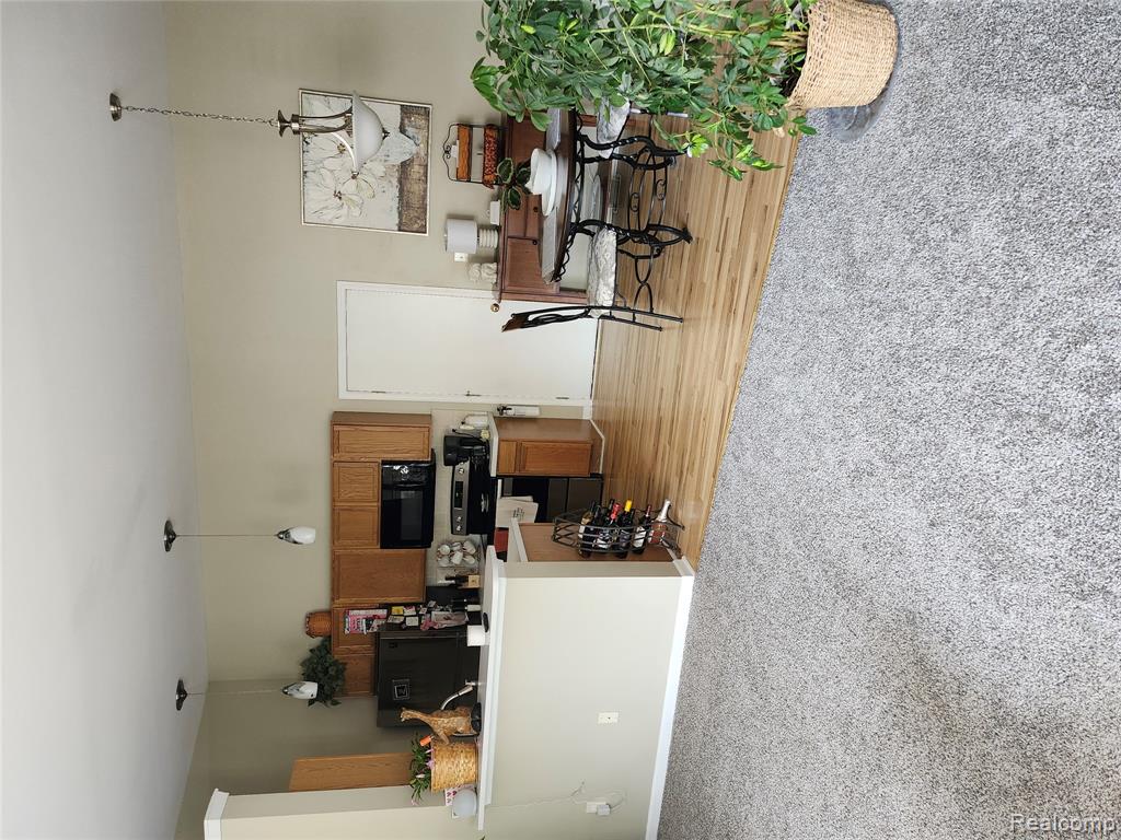9520 Timber Ridge Drive Grand Blanc, MI 48439 - Photo 2 of 10
