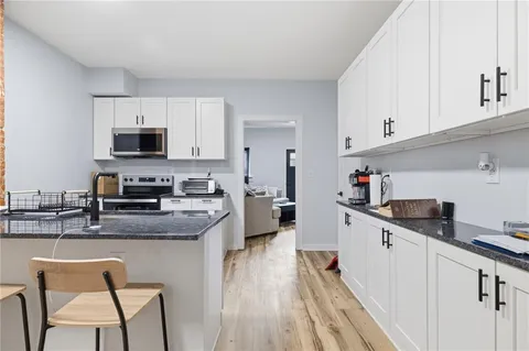 $325,000 | 227 East 16th Avenue, Homestead, PA 15120