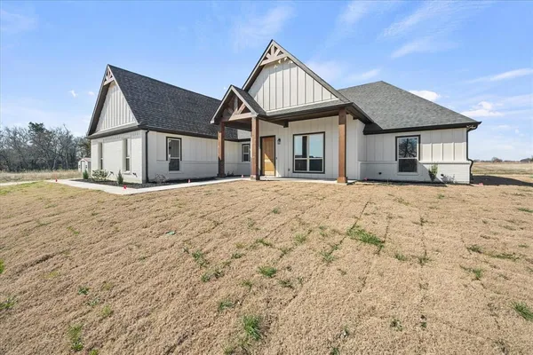 $572,000 | 3186 County Road 1076, Celeste, TX 75423