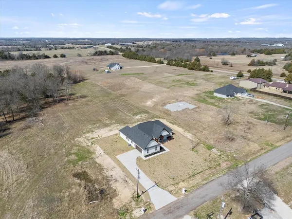 $572,000 | 3186 County Road 1076, Celeste, TX 75423