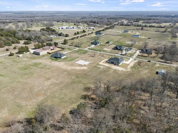 $572,000 | 3186 County Road 1076, Celeste, TX 75423