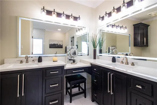 $489,000 | 121 Oak Ridge Drive, Laplace, LA 70068