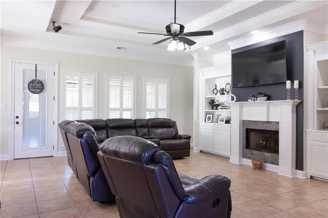 $489,000 | 121 Oak Ridge Drive, Laplace, LA 70068