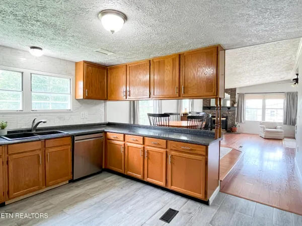 $1,900 | 237 County Road 266, Sweetwater, TN 37874