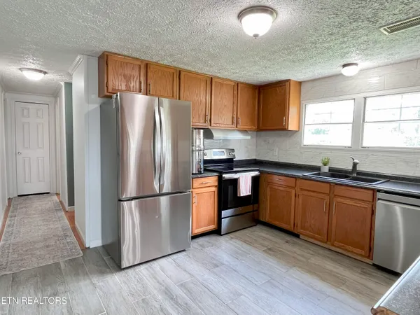 $1,900 | 237 County Road 266, Sweetwater, TN 37874